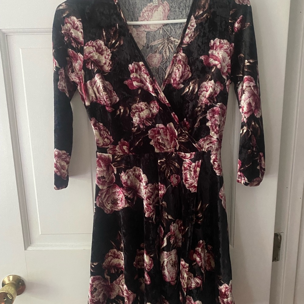 Women’s size small floral dress